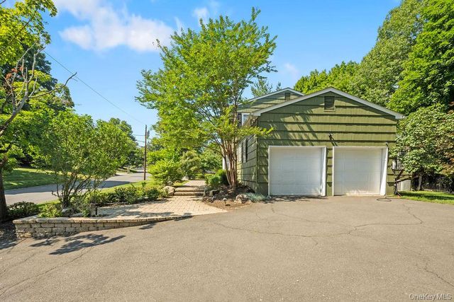 21 Ardsley Drive, New City, NY 10956