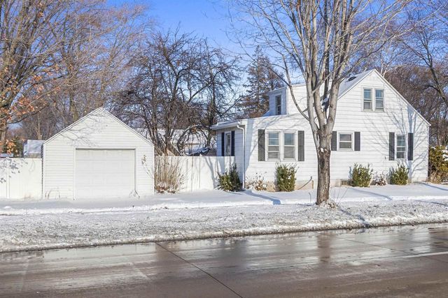 1844 11TH AVENUE, Green Bay, WI 54304