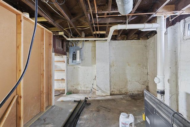 1844 11TH AVENUE, Green Bay, WI 54304