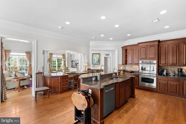 38527 DITCHLING PL, Hamilton, VA 20158
