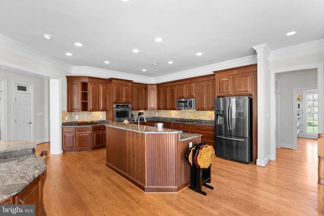 38527 DITCHLING PL, Hamilton, VA 20158