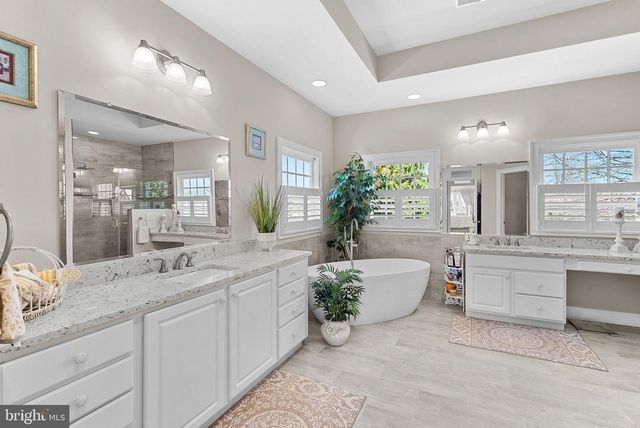 38527 DITCHLING PL, Hamilton, VA 20158