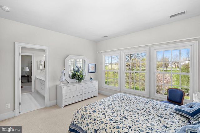 38527 DITCHLING PL, Hamilton, VA 20158