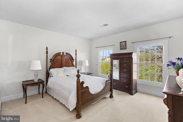 38527 DITCHLING PL, Hamilton, VA 20158