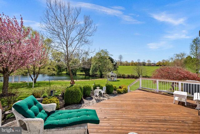 38527 DITCHLING PL, Hamilton, VA 20158