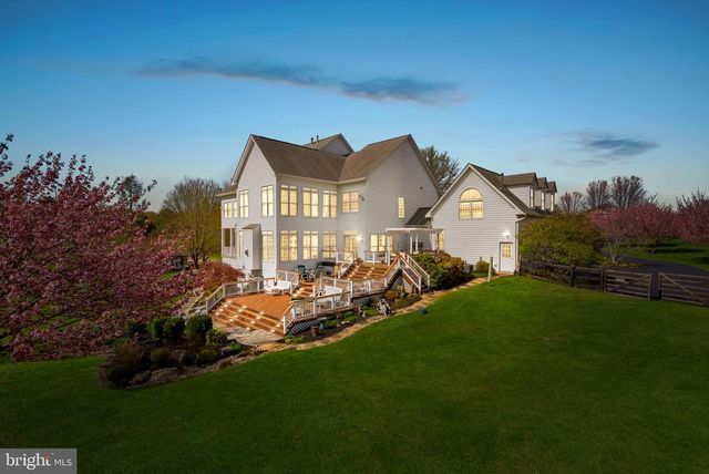 38527 DITCHLING PL, Hamilton, VA 20158