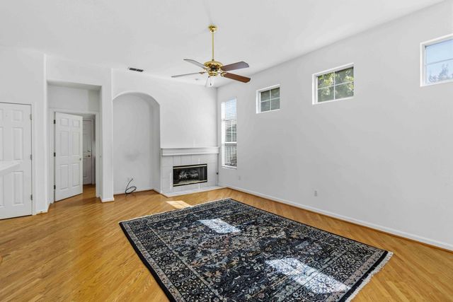 209 Strongbox Ct, Roseville, CA 95747