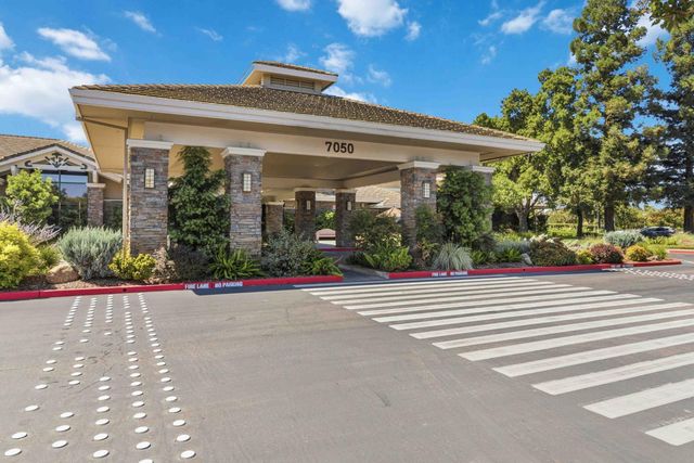 209 Strongbox Ct, Roseville, CA 95747