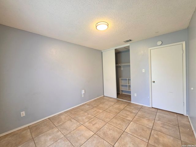 5647 TIMBERHURST, San Antonio, TX 78250