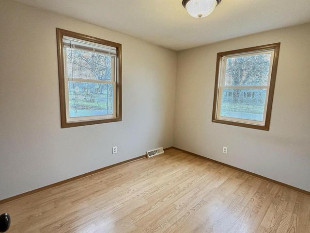 1706 WINCHESTER AVENUE, Oshkosh, WI 54901