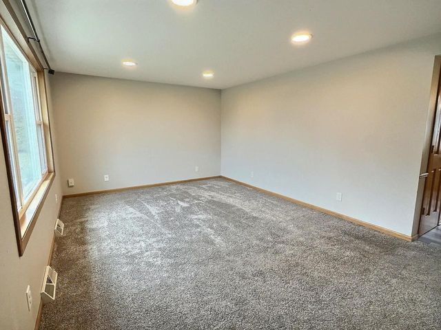 1706 WINCHESTER AVENUE, Oshkosh, WI 54901