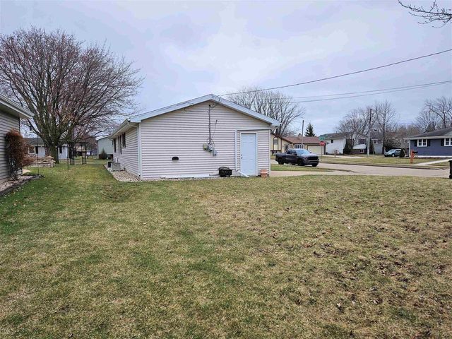 1706 WINCHESTER AVENUE, Oshkosh, WI 54901
