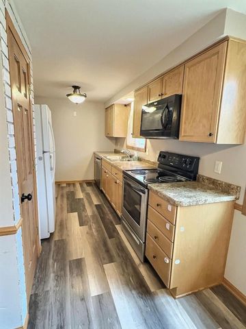 1706 WINCHESTER AVENUE, Oshkosh, WI 54901