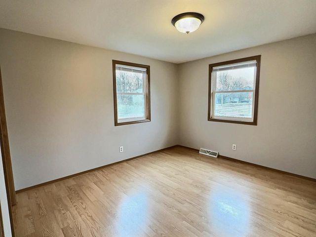 1706 WINCHESTER AVENUE, Oshkosh, WI 54901