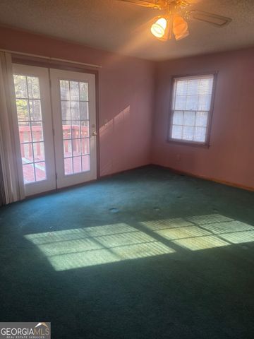 276 Lee Thompson Road, Moreland, GA 30259