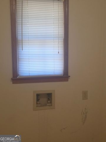 276 Lee Thompson Road, Moreland, GA 30259