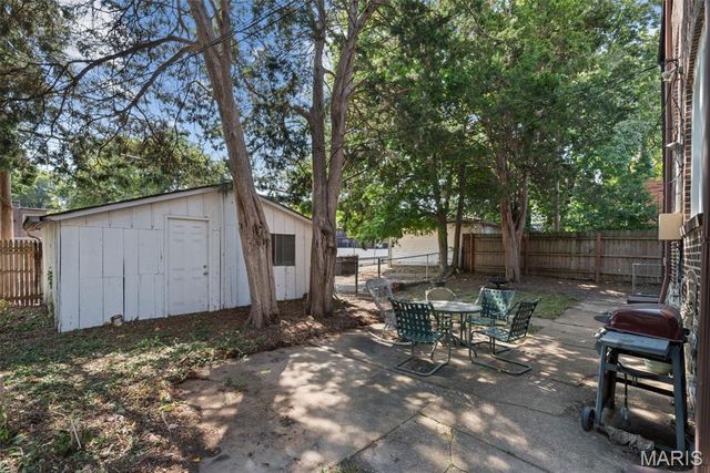 4242 Botanical Avenue, St Louis, MO 63110