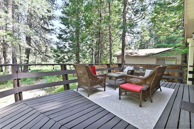 1801 Pine Dr, Arnold, CA 95223