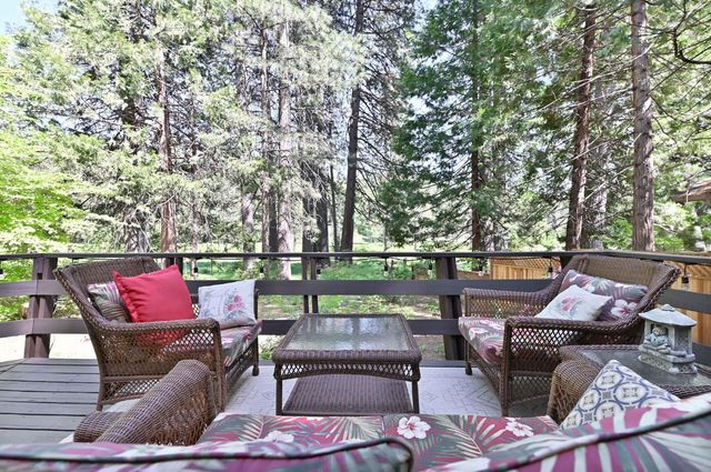 1801 Pine Dr, Arnold, CA 95223