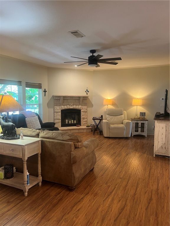 1708 W McClung, Aransas Pass, TX 78336 — photo 5