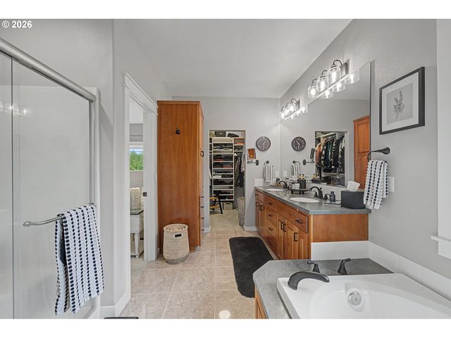 2352 Nw JEFFERSON Way, Mc Minnville, OR 97128