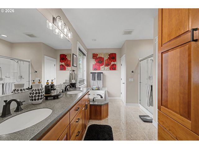 2352 Nw JEFFERSON Way, Mc Minnville, OR 97128