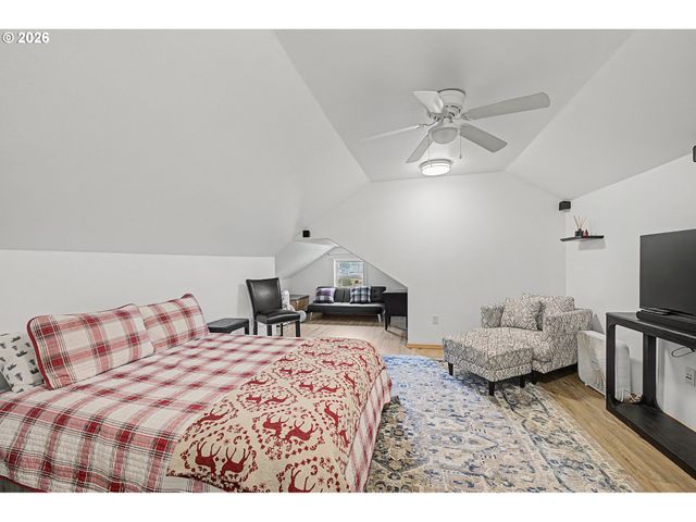 2352 Nw JEFFERSON Way, Mc Minnville, OR 97128