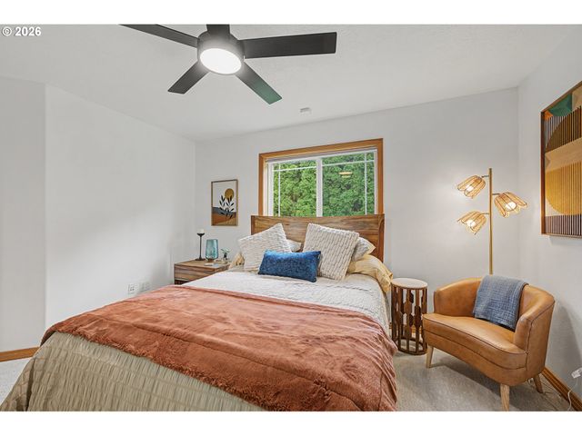 2352 Nw JEFFERSON Way, Mc Minnville, OR 97128