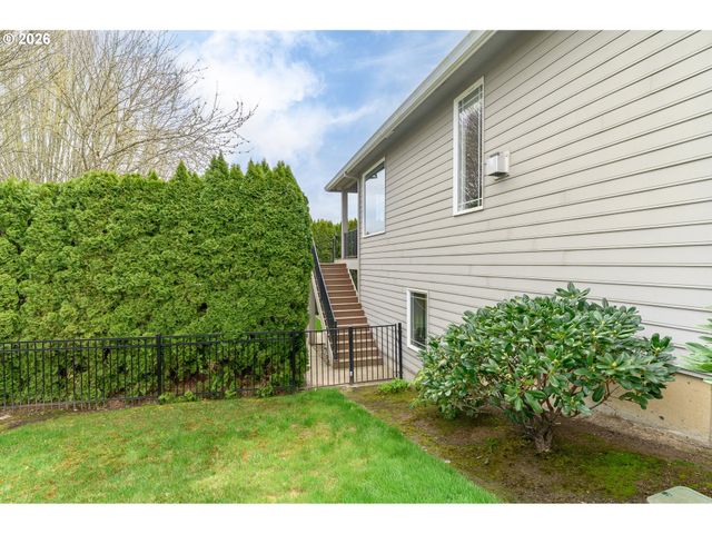 2352 Nw JEFFERSON Way, Mc Minnville, OR 97128