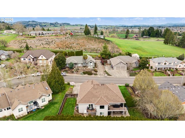 2352 Nw JEFFERSON Way, Mc Minnville, OR 97128