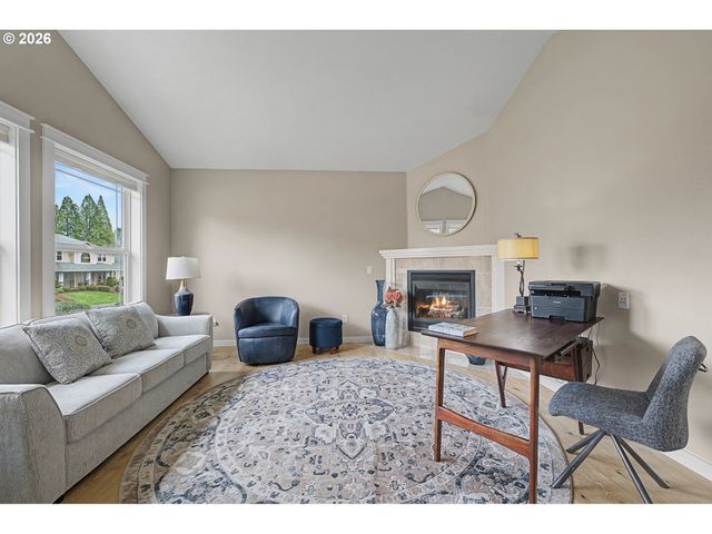 2352 Nw JEFFERSON Way, Mc Minnville, OR 97128