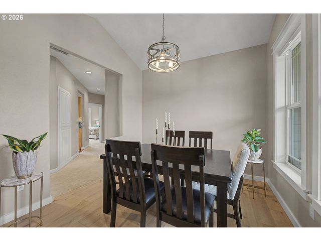 2352 Nw JEFFERSON Way, Mc Minnville, OR 97128