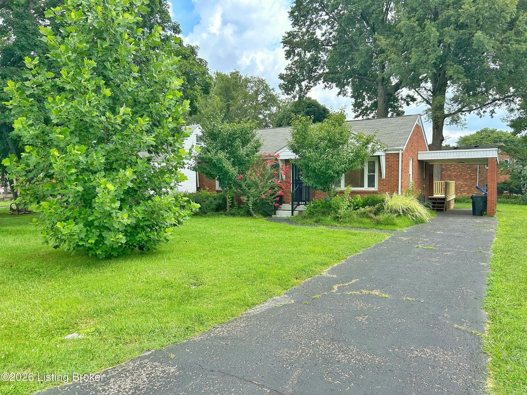 2915 Molter Ct, Louisville, KY 40217