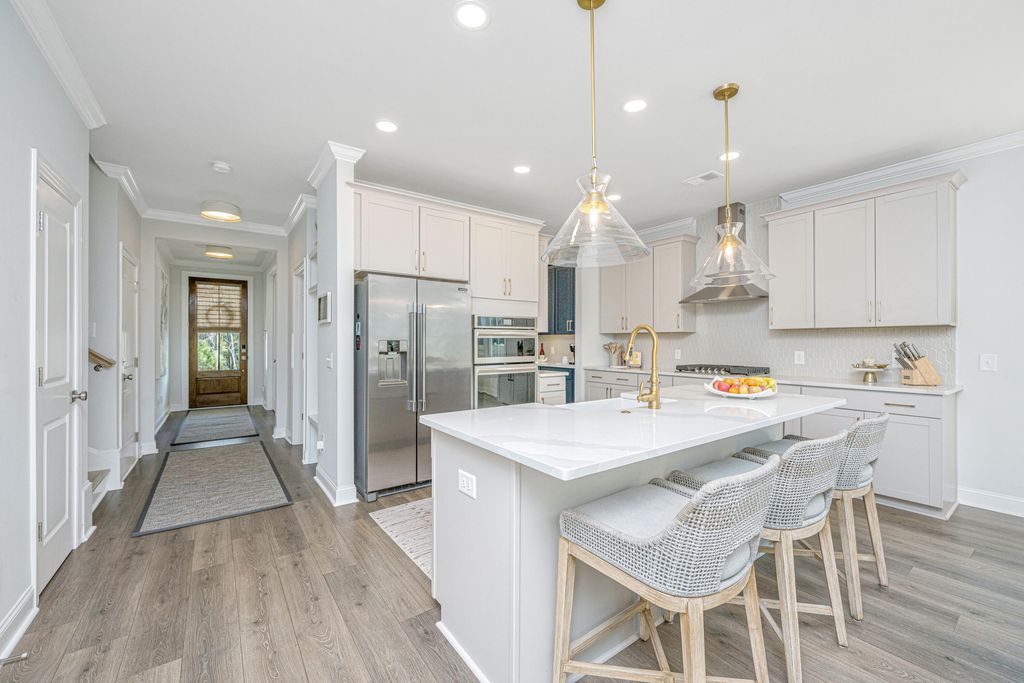 Image 11 of property listing at 2037 Bullyard Sound Way, Awendaw, SC 29429