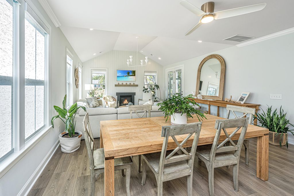 Image 16 of property listing at 2037 Bullyard Sound Way, Awendaw, SC 29429