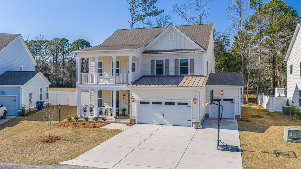 Image 41 of property listing at 2037 Bullyard Sound Way, Awendaw, SC 29429