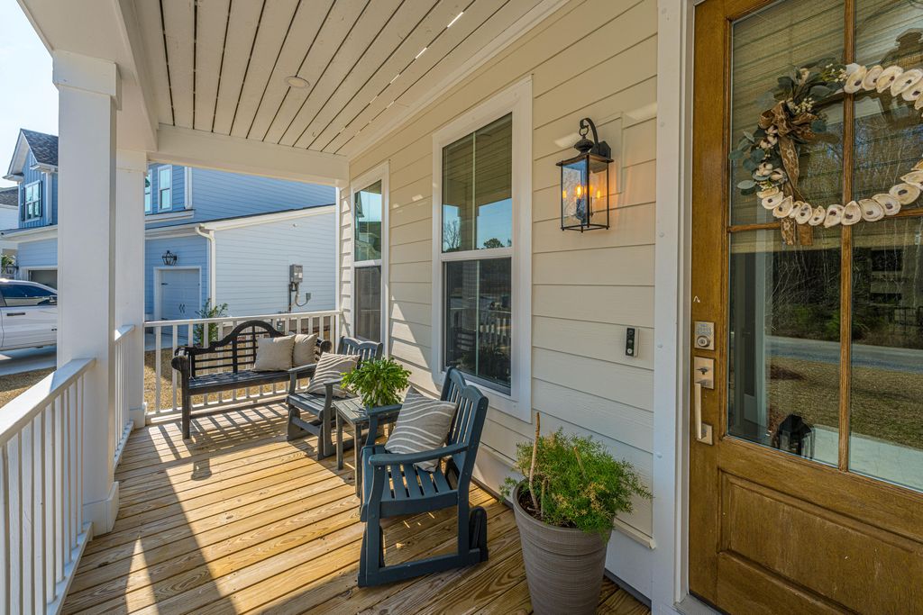 Image 6 of property listing at 2037 Bullyard Sound Way, Awendaw, SC 29429