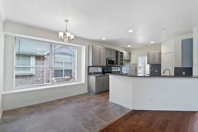 1525 Dimmit Drive, Carrollton, TX 75010