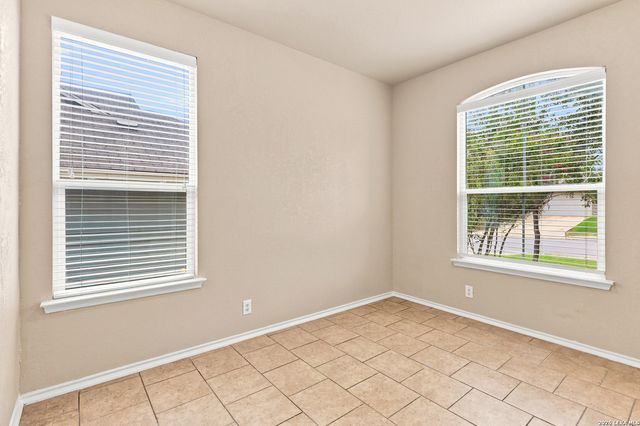 162 Golden Wren, San Antonio, TX 78253