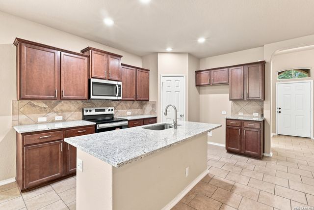162 Golden Wren, San Antonio, TX 78253