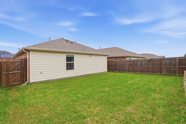 2804 Highgarden Trail, Crandall, TX 75114