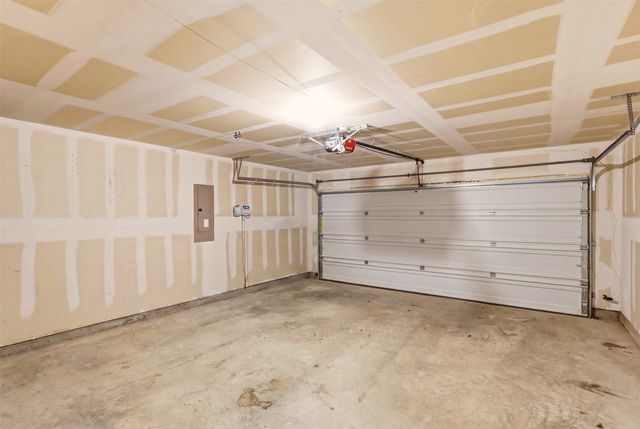 2804 Highgarden Trail, Crandall, TX 75114