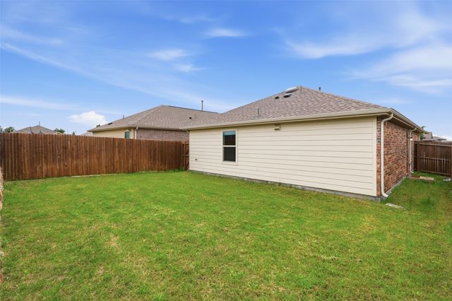 2804 Highgarden Trail, Crandall, TX 75114