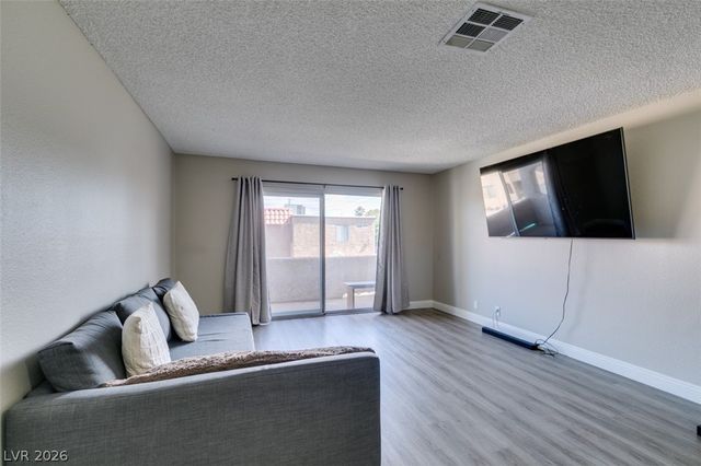 1784 Jupiter Court B, Las Vegas, NV 89119