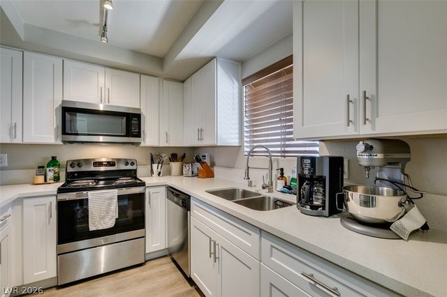 1784 Jupiter Court B, Las Vegas, NV 89119