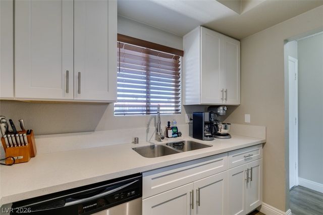 1784 Jupiter Court B, Las Vegas, NV 89119
