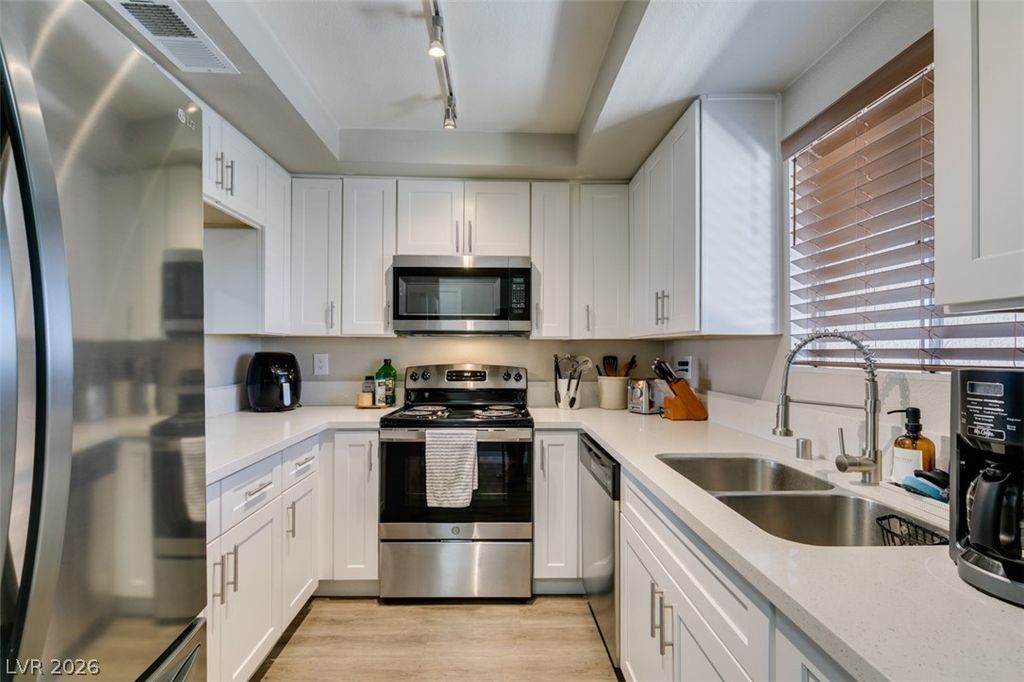 1784 Jupiter Court B, Las Vegas, NV 89119