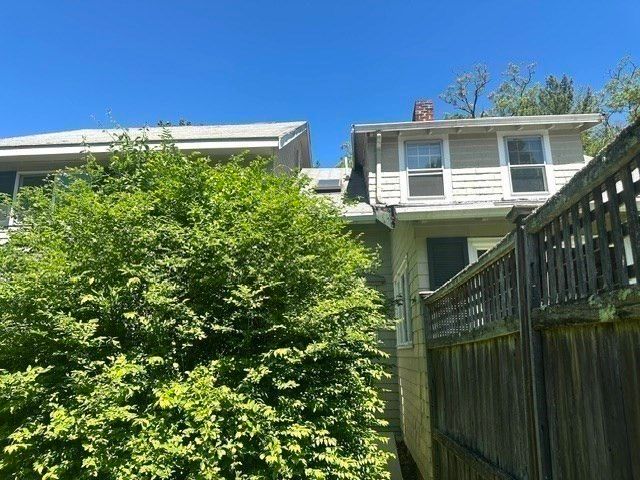 120 Charles River St, Needham, MA 02492