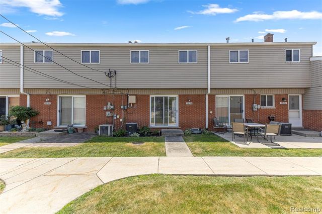 29156 Manchester Street, Westland, MI 48185