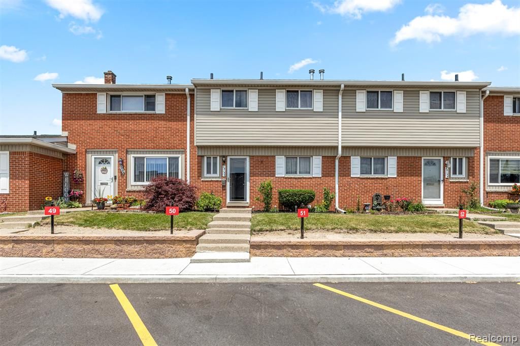 29156 Manchester Street, Westland, MI 48185